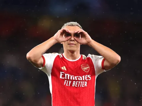 Arteta nức nở khen ngợi người hùng của Arsenal