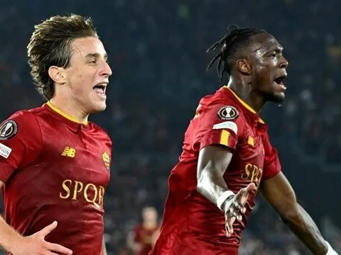Sao trẻ tỏa sáng, Roma của Mourinho hạ gục Leverkusen
