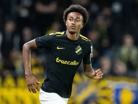 Có Kane, Bayern vẫn nhắm mua tiền đạo mới