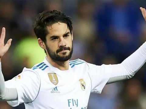 Không đến được M.U, Isco chờ đề nghị từ Everton