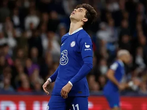 Atletico quyết không nhượng bộ Chelsea vụ Felix