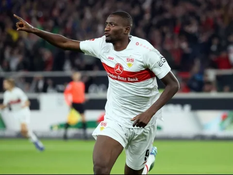 Atletico tham gia cuộc đua chiêu mộ sát thủ Bundesliga