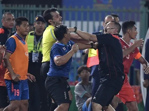 Biến căng bóng đá Thái Lan, giọt nước tràn ly