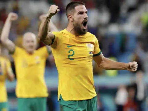 Australia chỉ trích FIFA coi cầu thủ như ‘robot’