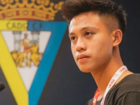 Vĩnh Nguyên được CLB Cadiz tán dương; Ngôi sao số 1 báo tin dữ cho HLV Troussier