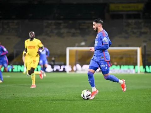 "Kẻ bị West Ham ruồng bỏ" bùng nổ tại Ligue 1