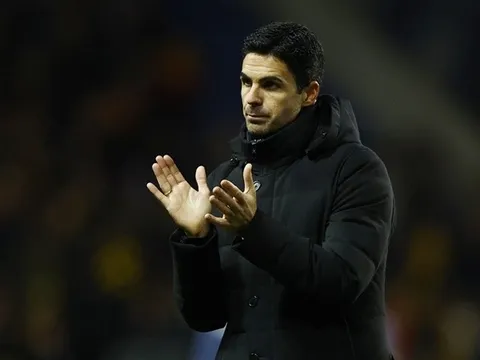 HLV Arteta đi vào lịch sử Arsenal