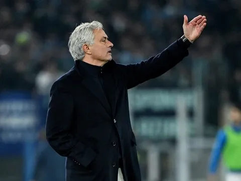 Jose Mourinho: "Họ nghĩ tôi là Harry Potter"