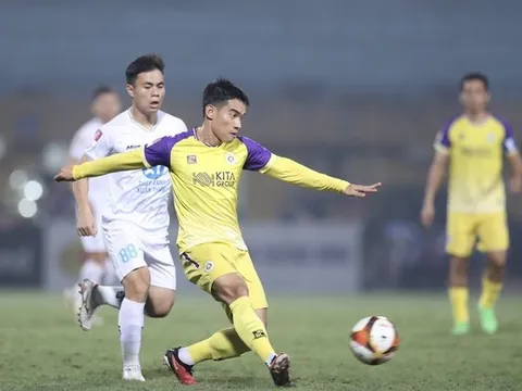 Nam Định lại khiến Hà Nội ôm hận ở phút 90+6
