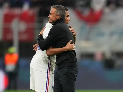 Bài toán khó cho Enrique