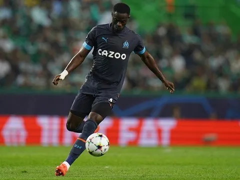 Hậu vệ 30 triệu bảng không còn tương lai tại Old Trafford