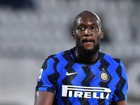 Bạn gái hủy theo dõi Lukaku