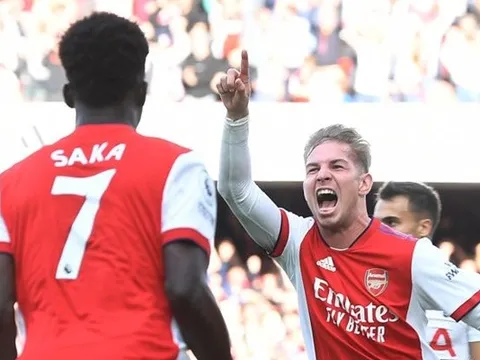 Nhấn chìm Tottenham, Saka lên tiếng về Rowe