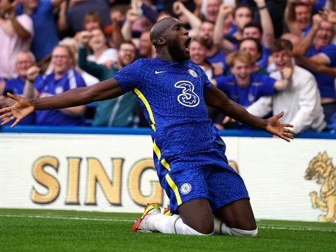 Bàn thắng đầu tiên của Lukaku ở Stamford Bridge được vinh danh
