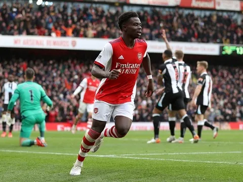 "Bàn thắng đó là phần thưởng xứng đáng dành cho Saka"