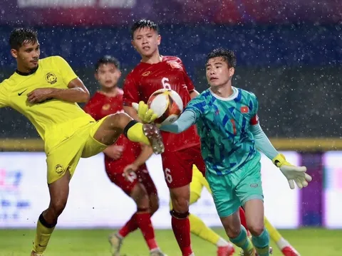 Bàn thắng gây tranh cãi của U22 Malaysia trước Việt Nam