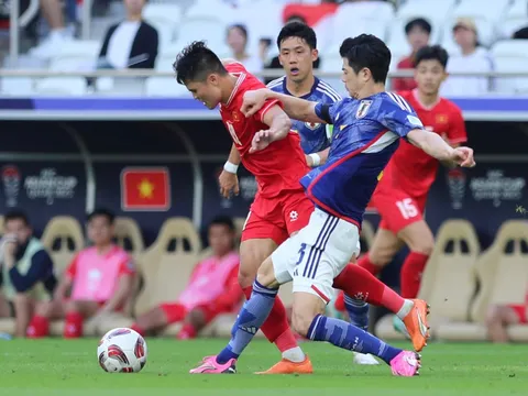 Báo Anh dùng từ "điên rồ" để nói về tuyển Việt Nam