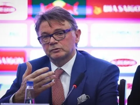 Báo Đông Nam Á quan tâm tới mục tiêu dự World Cup của HLV Troussier