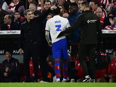 Barca có quyết định cho Alejandro Balde