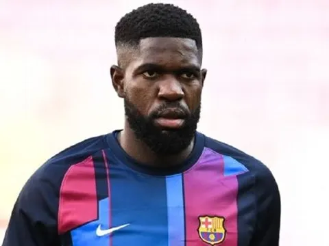 Barca đau đầu vì Umtiti