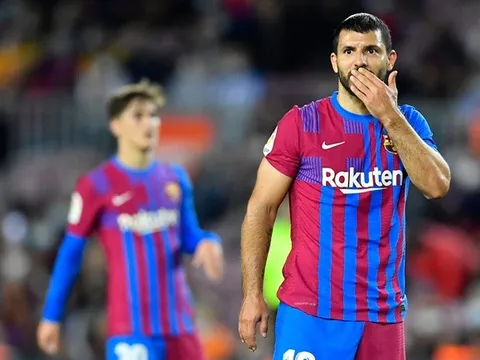 Barca đưa ra thông báo về Aguero