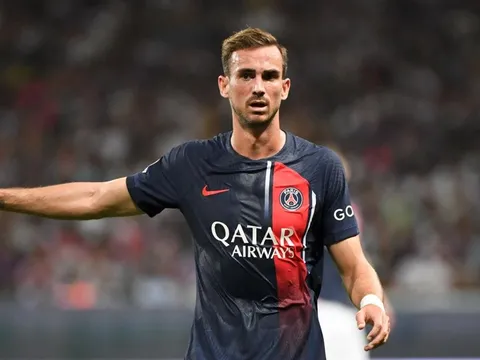 Barca gặp khó trong việc chiêu mộ bộ đôi của PSG