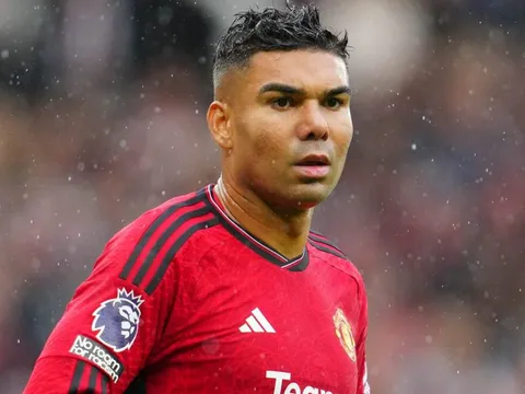 Barca không hứng thú với Casemiro
