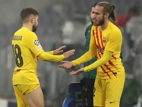 Barca mất trụ cột đến đầu năm 2022