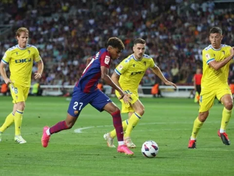 Barca thắng không sướng, nhưng…