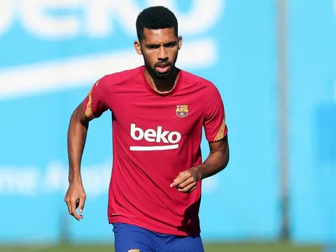 Barca thua kiện tiền vệ Brazil, phải bồi thường 7,5 triệu bảng