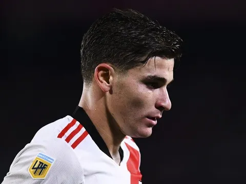 Barca tìm được mục tiêu mới cho hàng công