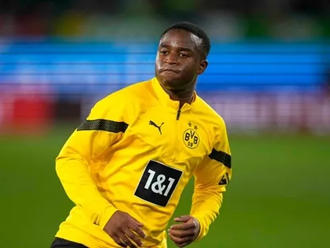 Barca vỡ mộng chiêu mộ thần đồng 30 triệu