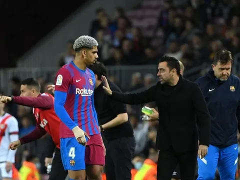 'Đá tảng' Barcelona sẵn sàng ra sân trước Real Madrid