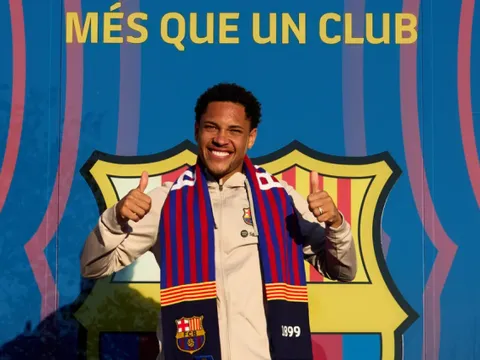 Barcelona công bố số áo của tân binh người Brazil