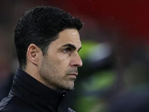 Barcelona khiến Arsenal bất an