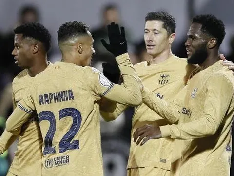 Barcelona 'thảm sát' Ceuta, Real ngược dòng không tưởng