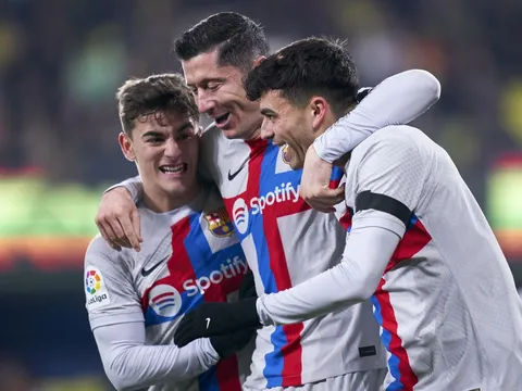 Dính cáo buộc hối lộ trọng tài, Barca có thể bị đánh rớt hạng