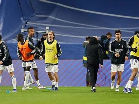 Bất chấp COVID-19, Real vẫn tiếp tục ra sân