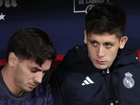 Bất đồng quan điểm, Real Madrid bó tay với Arda Guler