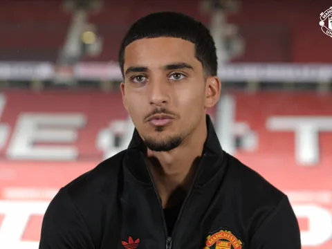 Bất ngờ với hình mẫu của Zidane Iqbal