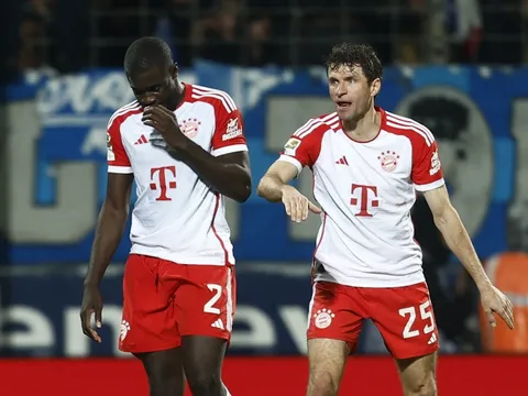 Bayern bàn về tương lai của 12 cầu thủ