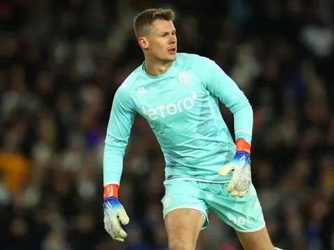 Bayern bế tắc việc thay Neuer