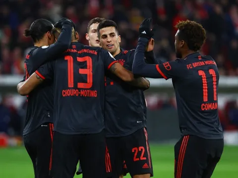 Bayern có thể rao bán một nửa đội hình