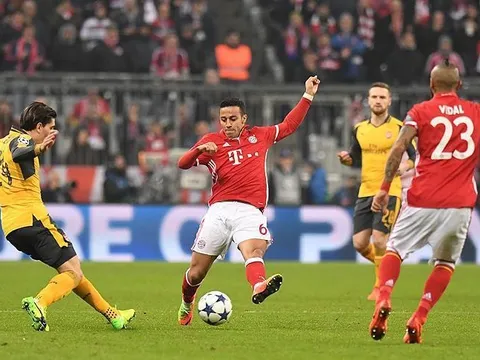 “Bayern đừng để Arsenal đánh lừa”