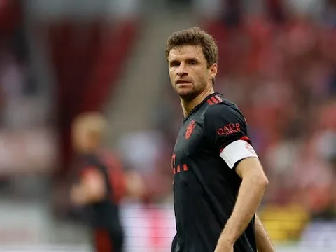 Bayern Munich lại gây thất vọng với trận thua ngược