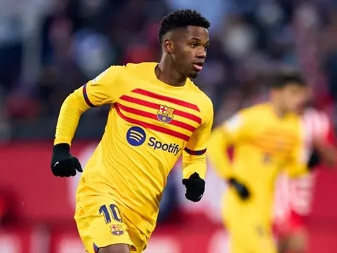 Bayern nhận cáo buộc gay gắt vì động thái nhẫn tâm với Barca