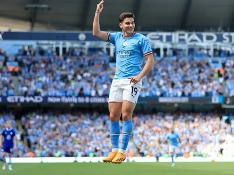 Bayern tính đón chân sút Premier League thay Kane