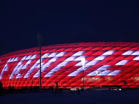 Bayern tri ân huyền thoại Beckenbauer