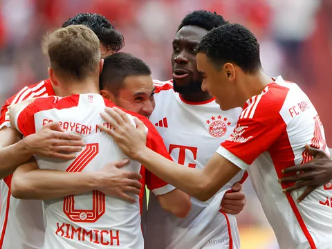 Bayern và Dortmund nhọc nhằn giành 3 điểm tại vòng 29 Bundesliga