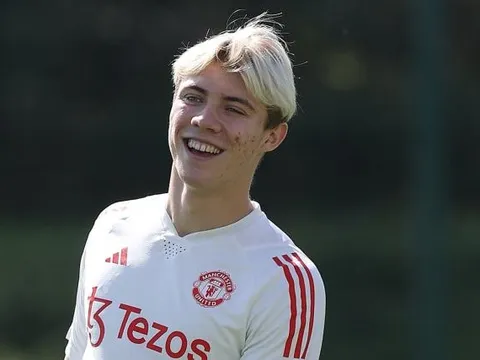 Đấu Arsenal, M.U đón cú hích Hojlund